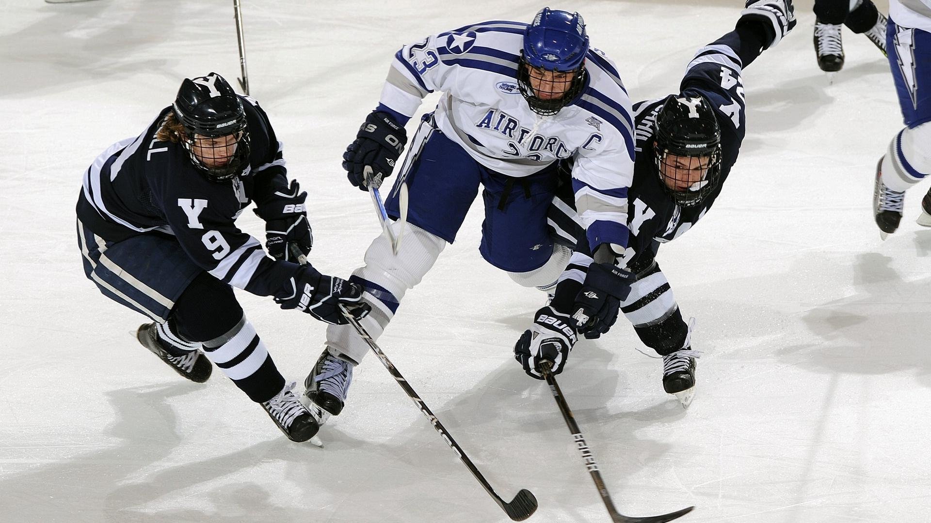 广厦末节发力带走骑士，克莱在焦点战证明自己